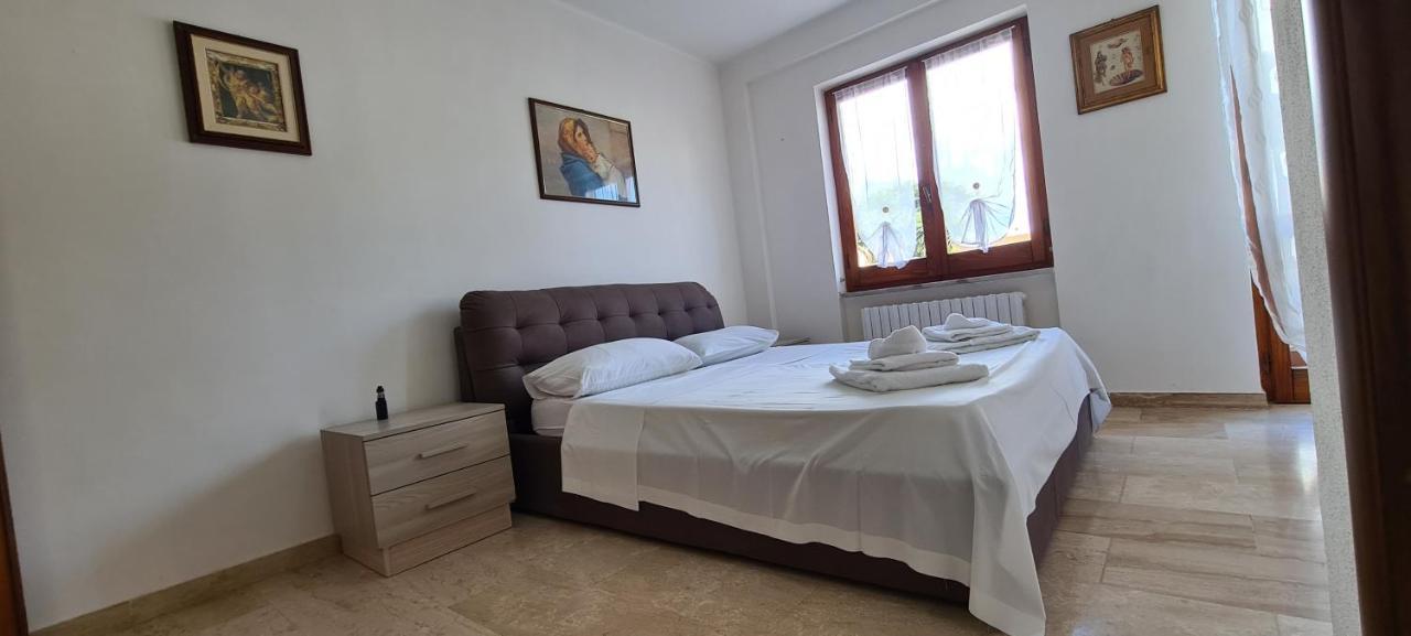 Em Holiday Apartment2 Quartu SantʼElena Exteriör bild